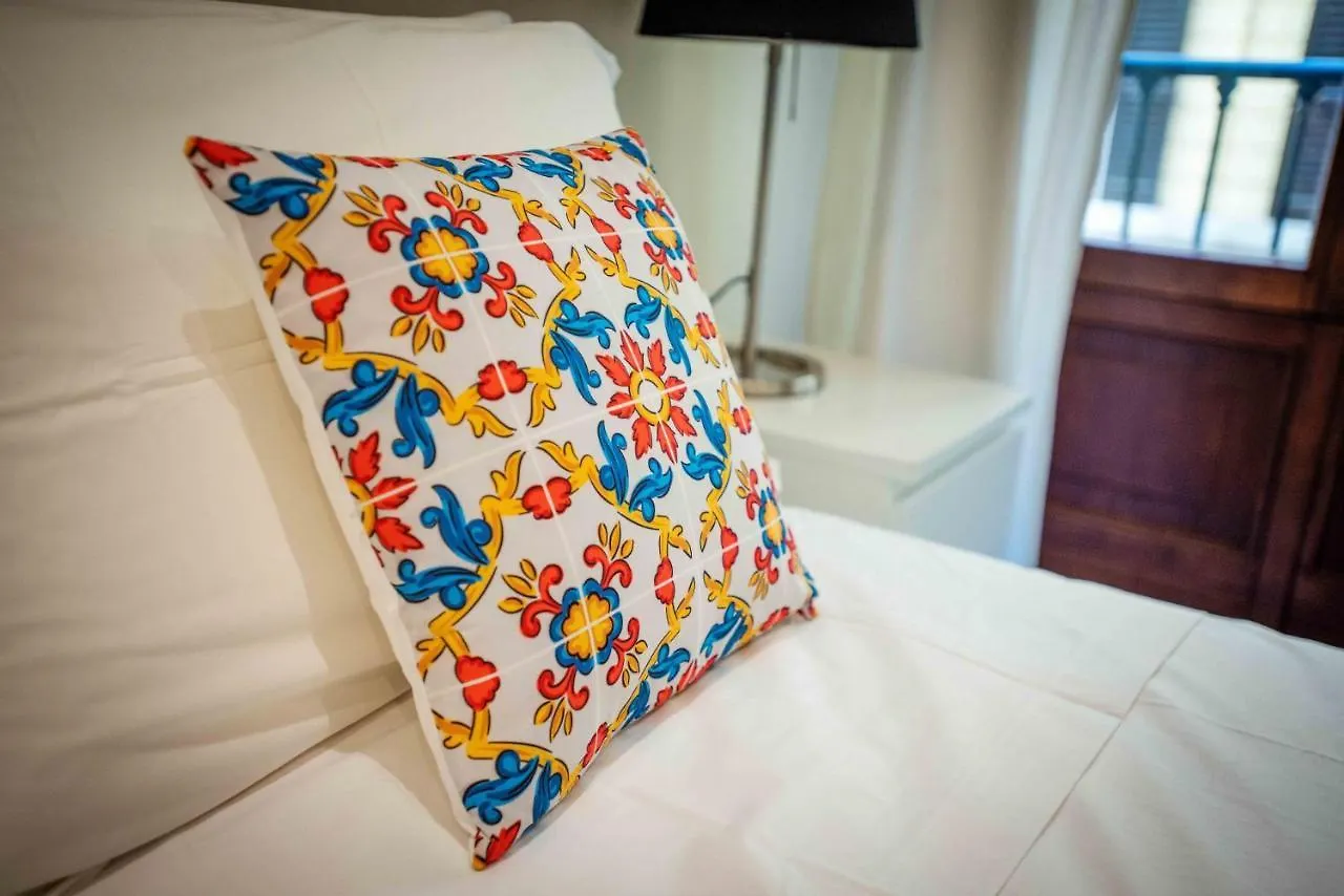Gemma Preziosa Tra Il Castello Sforzesco Ed Il Duomo Di Milano By Easylife Apartman Olaszország